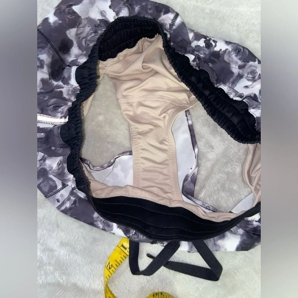 Lululemon Hotty Hot Short